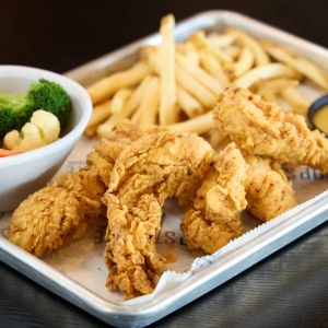 Crispy Chicken Tender Dinner